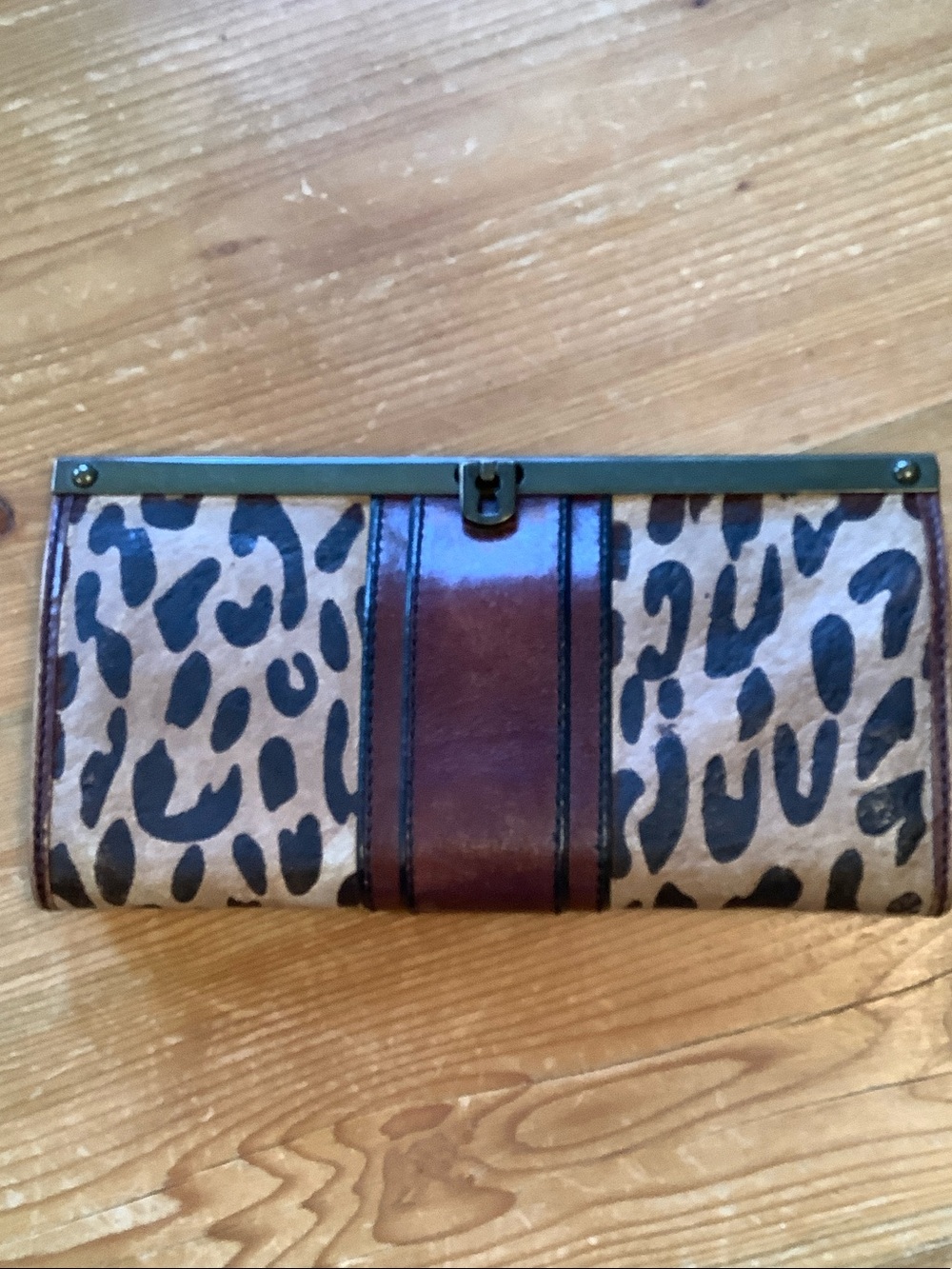 Fossil Leopard Cheetah Animal Print Leather Clutch Wallet - Picture 2 of 11